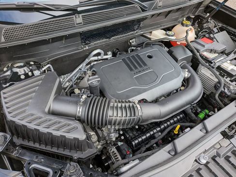 Used 2023 GMC Acadia Denali image 12