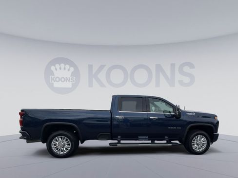 Used 2022 Chevrolet Silverado 2500 High Country w/ Z71 Off-Road Package AWD/4WD image 8