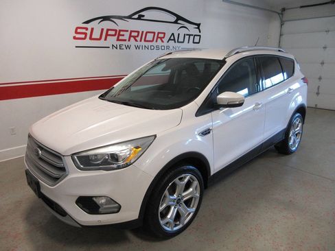Used 2019 Ford Escape Titanium w/ U9j03 - Titanium Tow Package image 9