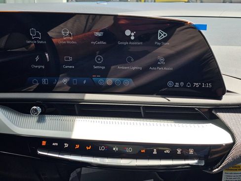 New 2026 Cadillac Optiq Luxury 1 RWD image 28
