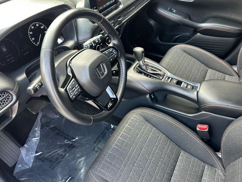 Used 2025 Honda HR-V Sport image 10