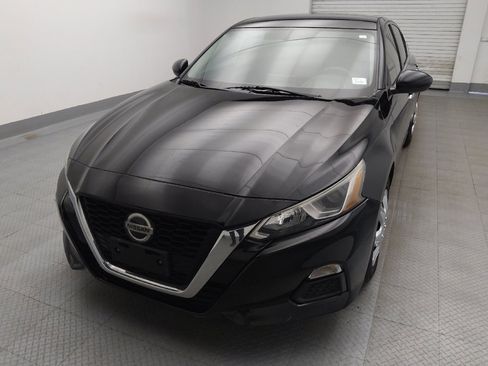 Used 2020 Nissan Altima 2.5 S FWD image 15