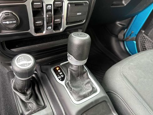 Used 2020 Jeep Wrangler Unlimited Sport S AWD/4WD image 23