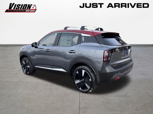 New 2026 Nissan Kicks SR w/ Cold Weather Package AWD/4WD image 7