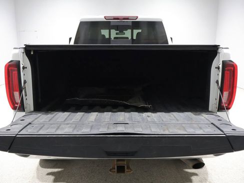 Used 2022 GMC Sierra 2500 SLT w/ SLT Premium Package AWD/4WD image 4