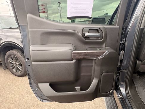 Used 2022 Chevrolet Silverado 1500 LTZ w/ LTZ Premium Package AWD/4WD image 11