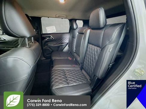 Used 2023 Mitsubishi Outlander SEL image 27