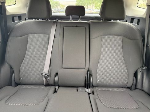 Used 2025 Kia Sportage LX FWD image 39