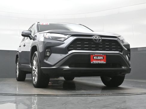 Used 2025 Toyota RAV4 XLE Premium w/ Weather Package AWD/4WD image 28