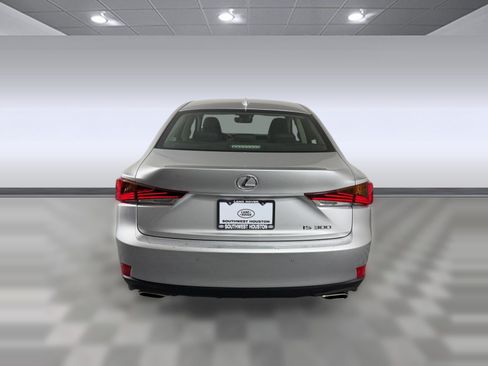 Used 2019 Lexus IS 300 w/ Premium Package RWD image 10