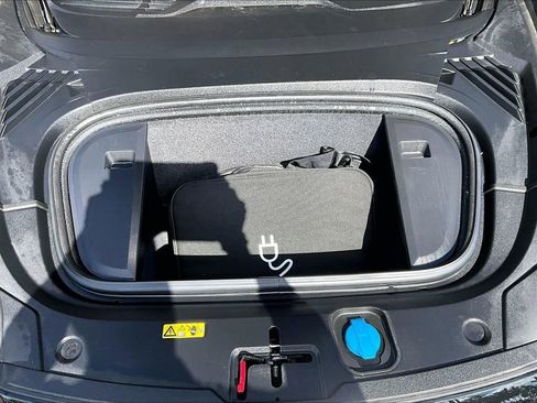 Used 2022 Audi e-tron GT Premium Plus w/ Performance Package image 32