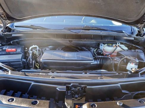 Used 2023 Chevrolet Tahoe Z71 w/ Luxury Package image 29