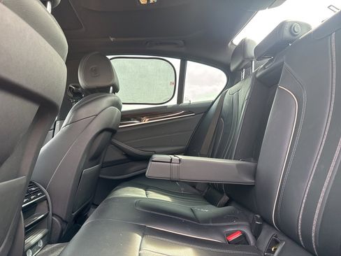 Used 2019 BMW 530i xDrive w/ Convenience Package image 40
