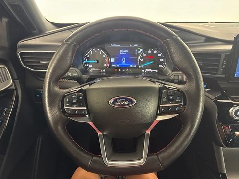 Used 2023 Ford Explorer ST-Line AWD/4WD image 17