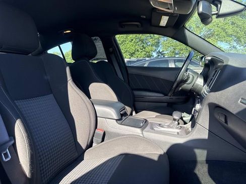 Used 2022 Dodge Charger R/T w/ Blacktop Package RWD image 8