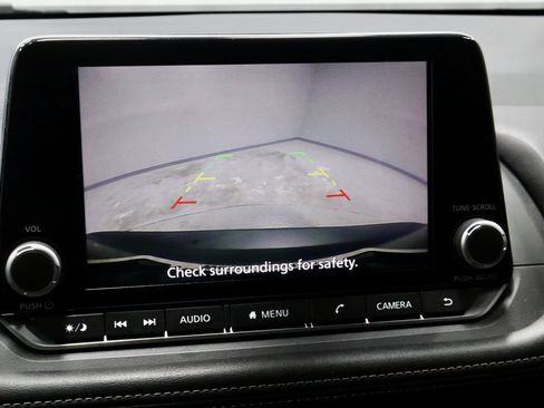 Certified 2024 Nissan Rogue SV image 2