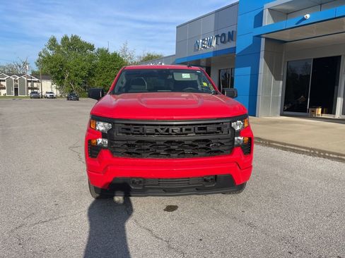 Used 2024 Chevrolet Silverado 1500 Custom w/ Turbomax Blackout Package image 3