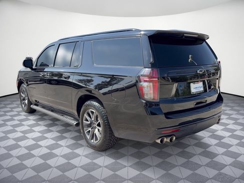 Certified 2024 Chevrolet Suburban Z71 w/ Off-Road Capability Package AWD/4WD image 3