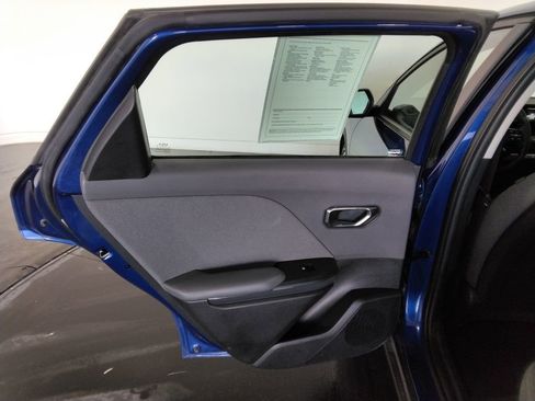 Used 2025 Kia K4 EX image 27