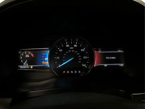 Used 2018 Ford Explorer XLT w/ Equipment Group 201A AWD/4WD image 18