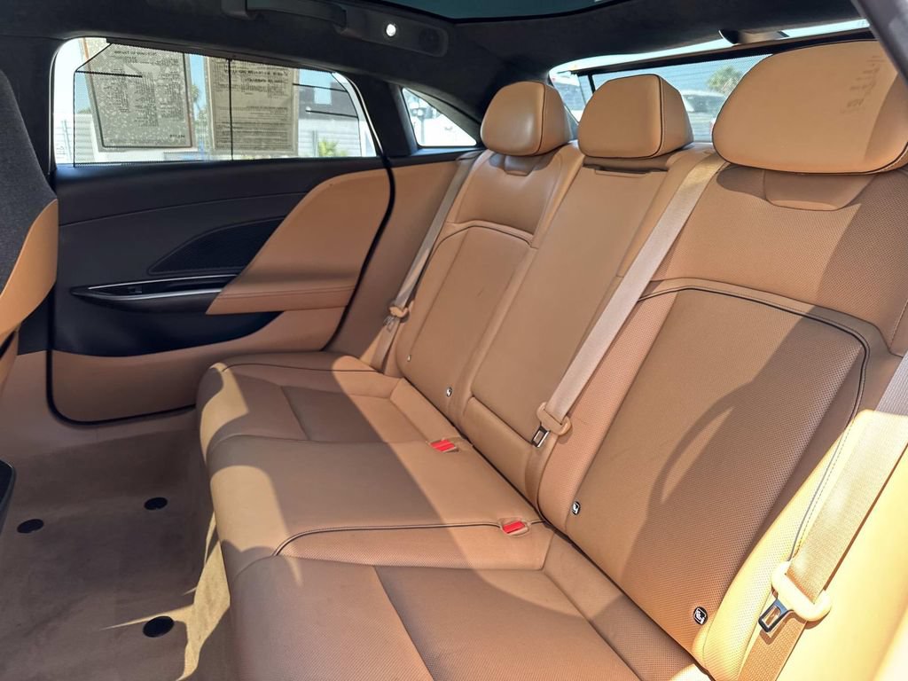 Used 2023 Lucid Air Touring AWD/4WD image 17