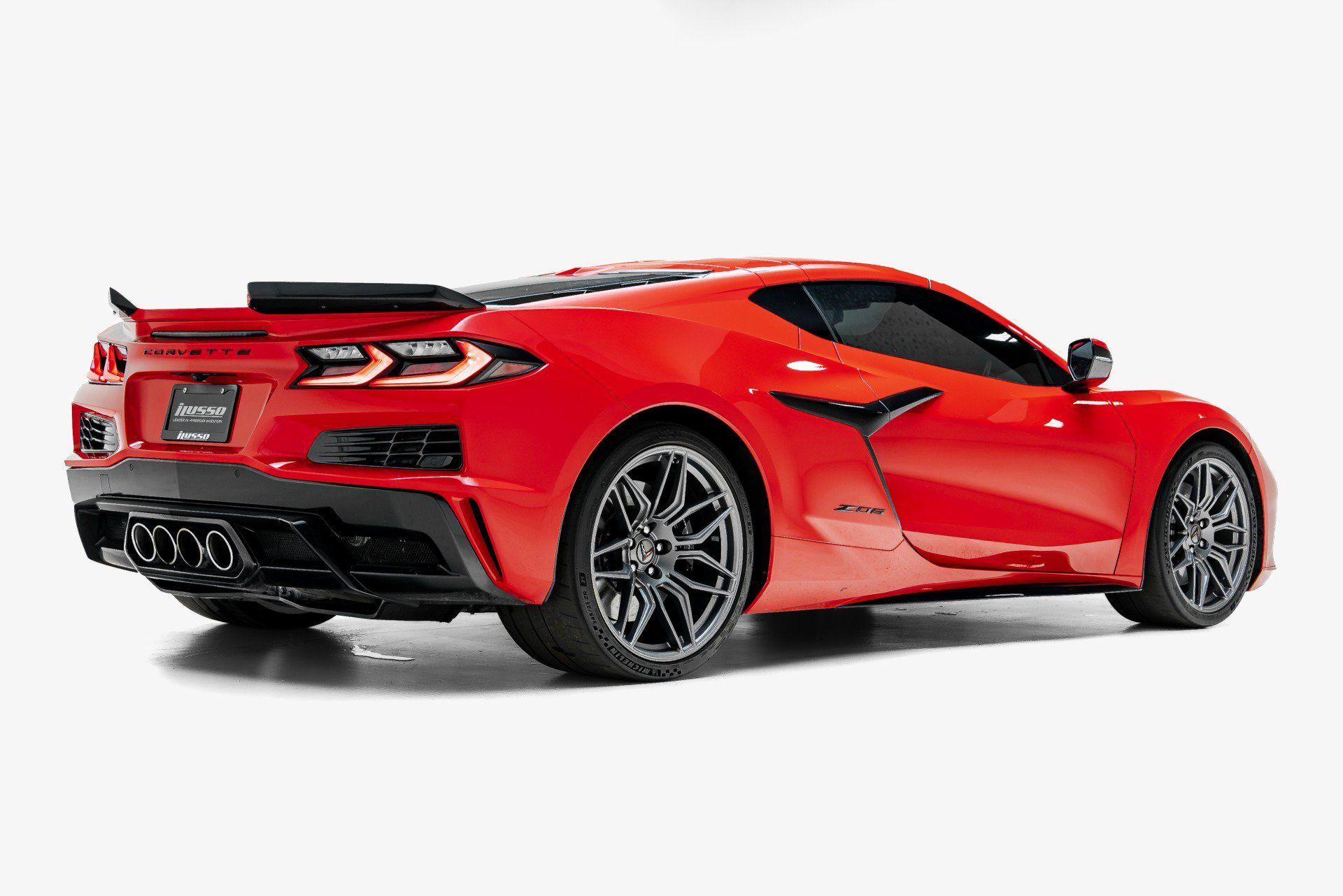 Used 2023 Chevrolet Corvette Z06 RWD image 2