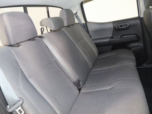 Used 2022 Toyota Tacoma SR image 14