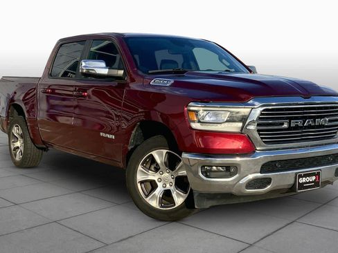 Used 2023 RAM 1500 Laramie AWD/4WD image 3