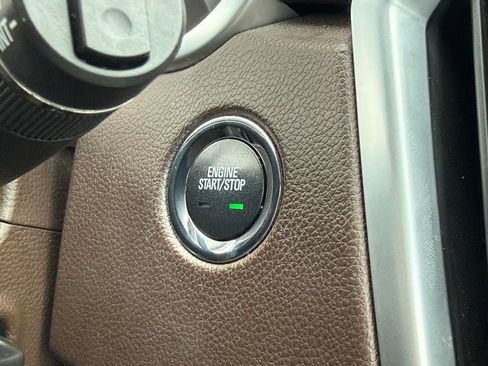 Used 2015 Cadillac SRX Luxury w/ Driver Awareness Package AWD/4WD image 34