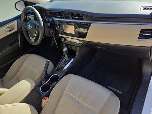 Used 2016 Toyota Corolla L image 11