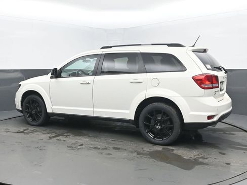 Used 2018 Dodge Journey GT w/ Nav & Sun Group image 3