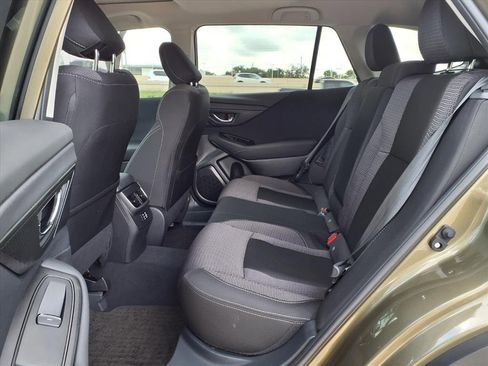 Certified 2025 Subaru Outback Premium image 5