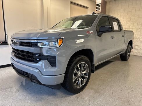 Used 2024 Chevrolet Silverado 1500 RST w/ Z71 Off-Road Package AWD/4WD image 37