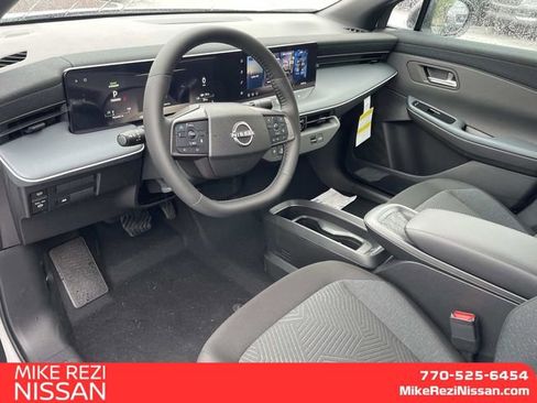 New 2026 Nissan Leaf image 9