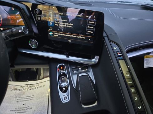 Used 2022 Chevrolet Corvette Stingray Coupe w/ Z51 Performance Package image 14