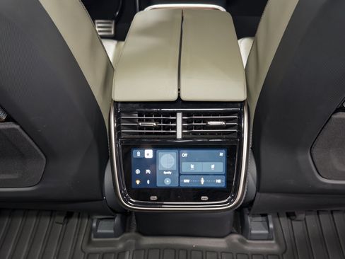 Used 2023 Rivian R1S Launch Edition AWD/4WD image 20