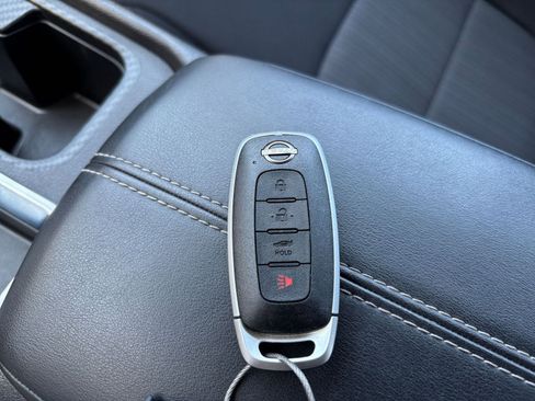 Used 2025 Nissan Sentra SV FWD image 21