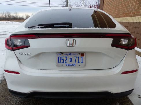 Used 2022 Honda Civic EX-L image 7