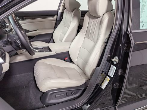 Used 2018 Honda Accord EX-L image 16