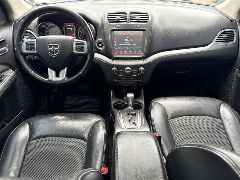 Used 2020 Dodge Journey Crossroad FWD image 25