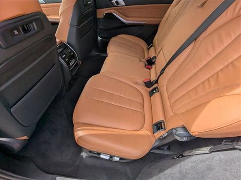 Used 2021 BMW X7 xDrive40i w/ Luxury Seating Package AWD/4WD image 20