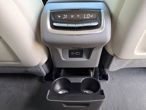 Certified 2023 Cadillac XT6 Premium Luxury image 14