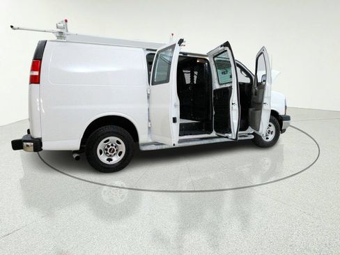Used 2020 GMC Savana 2500 w/ Driver Convenience Package RWD image 14