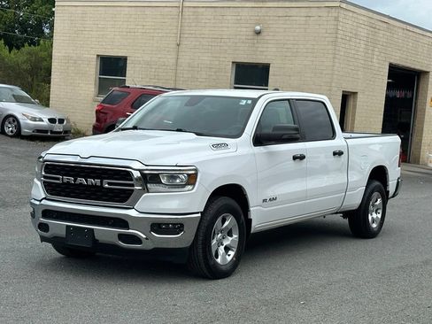 Used 2023 RAM 1500 Big Horn AWD/4WD image 2
