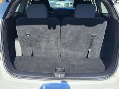 Used 2019 Kia Sorento LX image 9