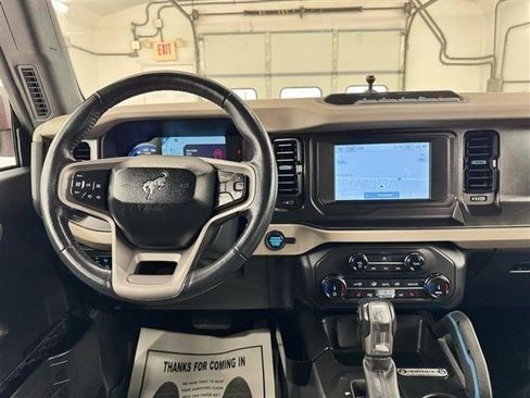 Used 2022 Ford Bronco Wildtrak AWD/4WD image 19
