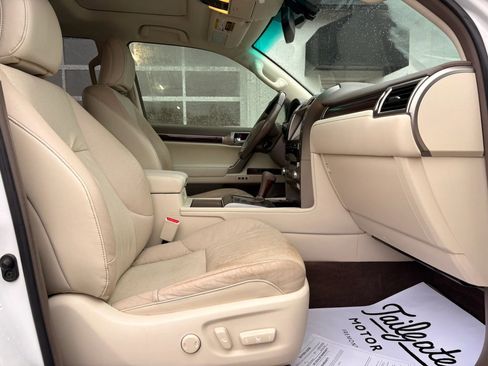 Used 2017 Lexus GX 460 Premium AWD/4WD image 10
