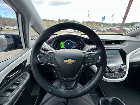 Used 2017 Chevrolet Bolt Premier image 10