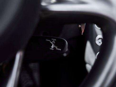 Used 2025 McLaren 750S Spider RWD image 56