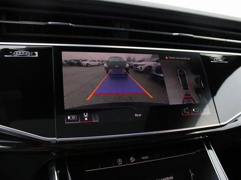 Used 2025 Audi Q8 Premium AWD/4WD image 3